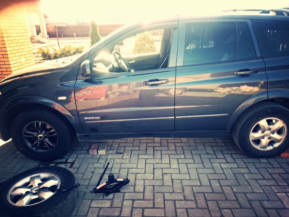 Смена тапочек — SsangYong Kyron, 2 л, 2010 года | шины | DRIVE2