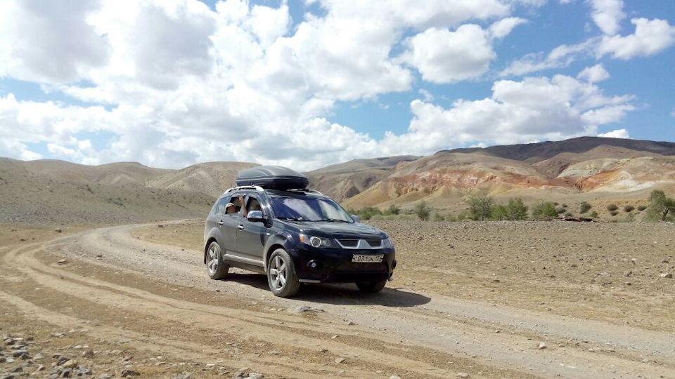 Ангельские глазки — Mitsubishi Outlander XL, 3 л, 2007 года | тюнинг ...