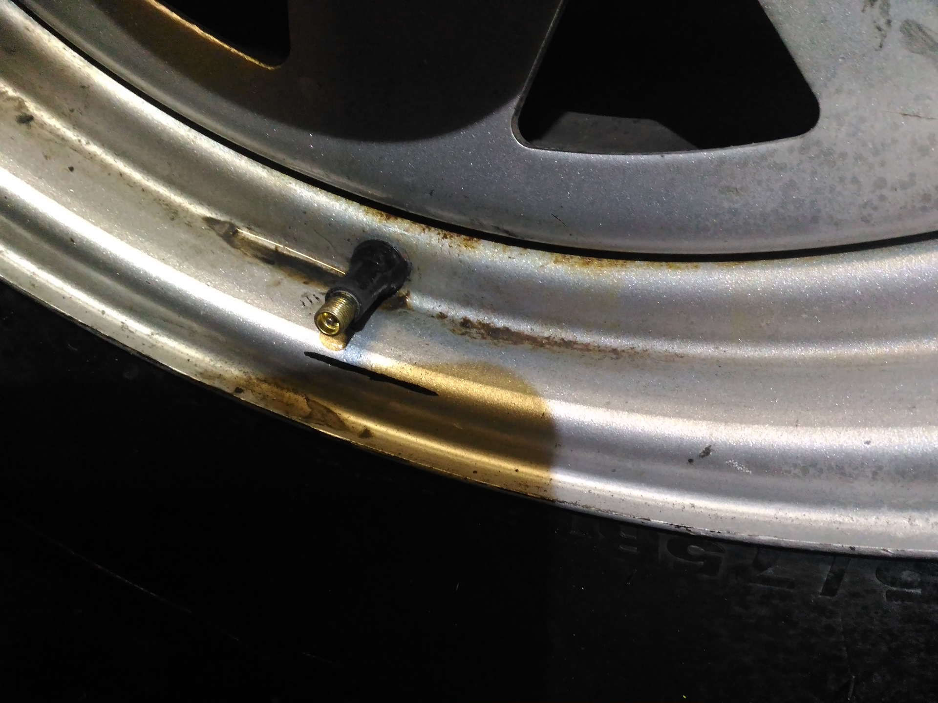 Замена ниппеля без разбортировки — Great Wall Hover, 2 л, 2013 года ...