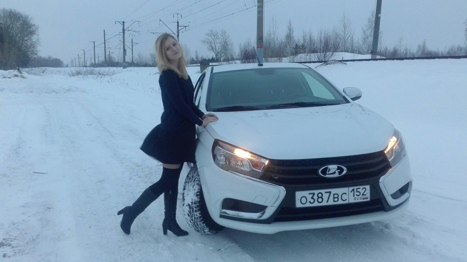 Lada Vesta Рё РґРµРІСѓС€РєРё