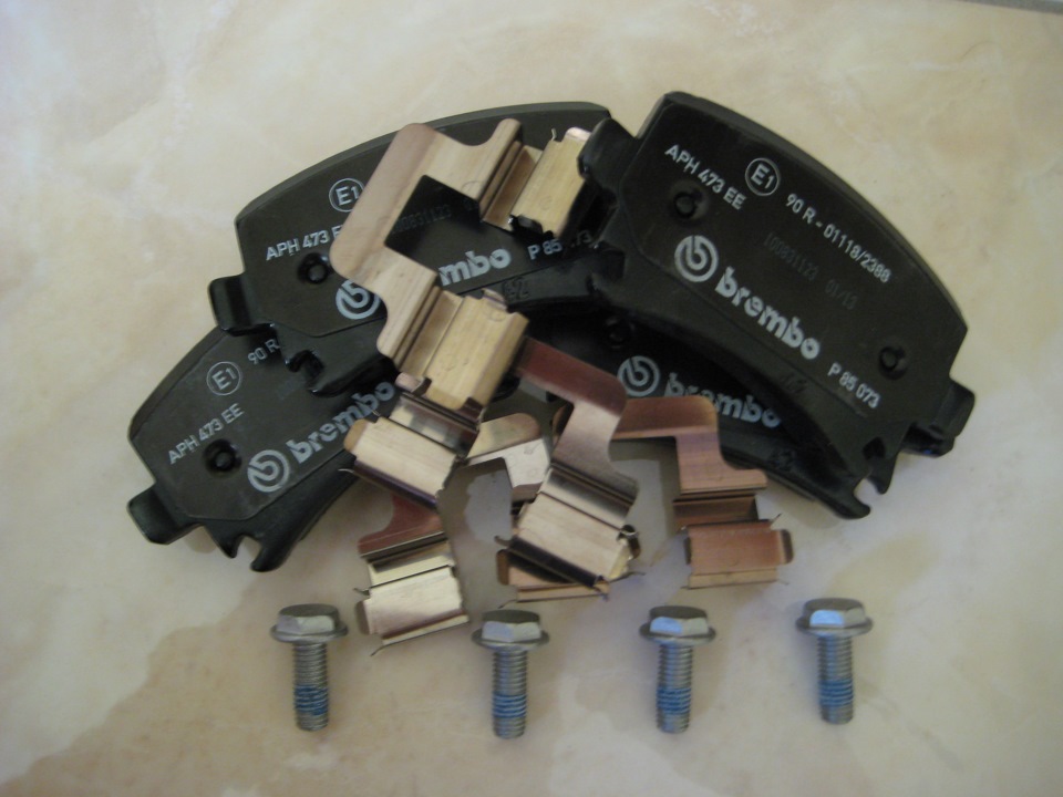 BRAKE PADS — Volkswagen Passat B6, 2 л, 2005 года запчасти DRIVE2