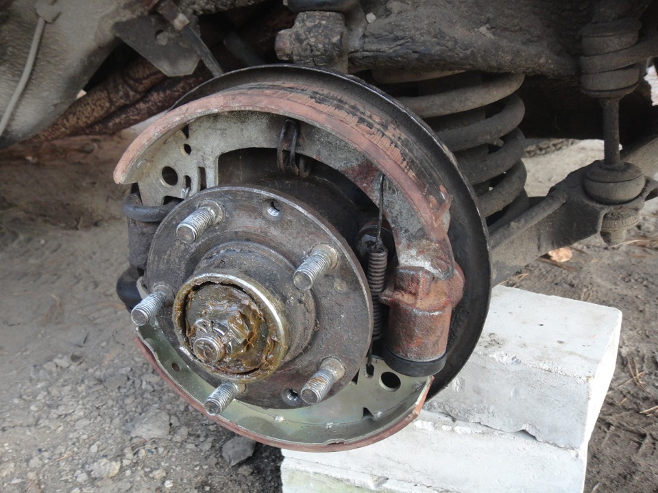 Замена тормозного цилиндра и фотографии — ИЖ Москвич 412, 1,5 л, 1974 ...