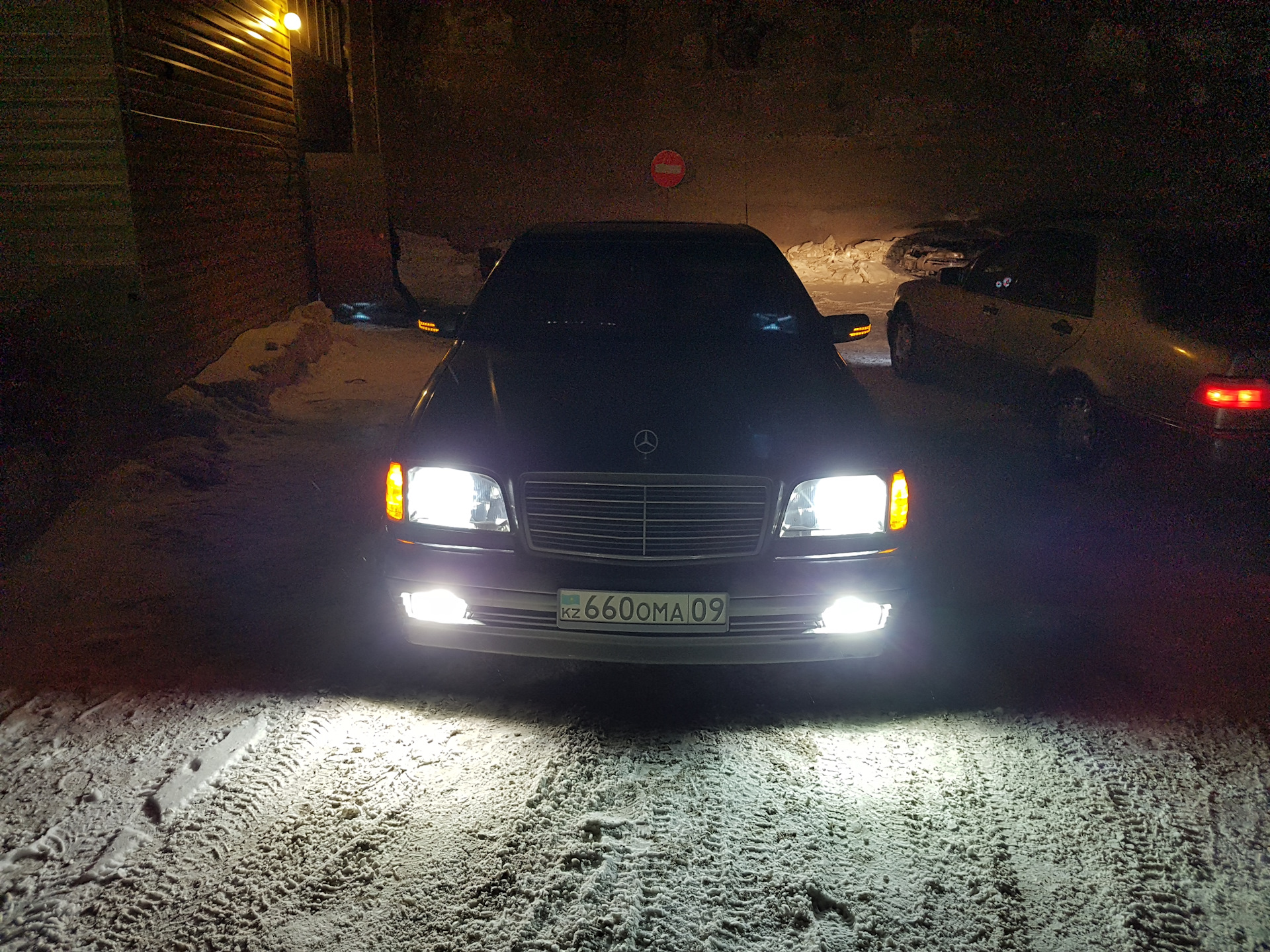 Фара мерседес w140