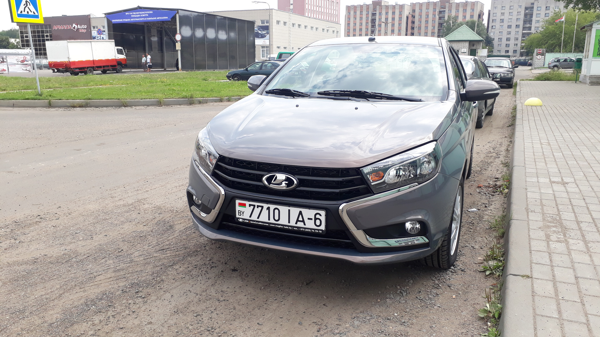 Lada Vesta 1.8 бензиновый 2017 | 1,8 АМТ L+M на DRIVE2