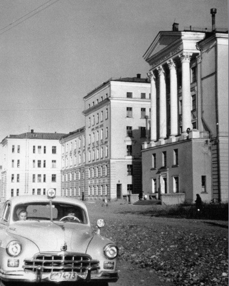 Кц 37. Фото старого Новокузнецка. Старый Новокузнецк в фотографиях. Новокузнецкая городская клиническая больница №1 СССР.