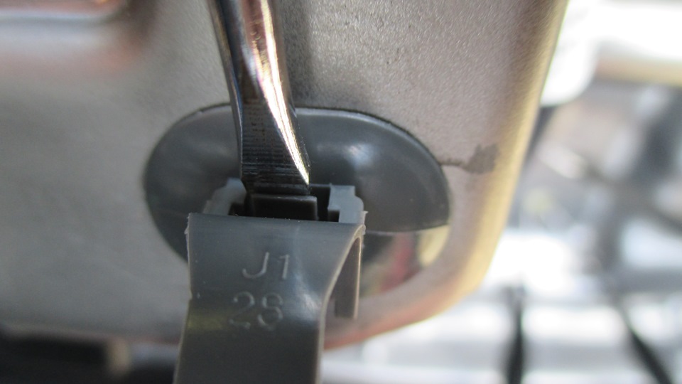 a197316s 960 Как одеть чехлы на машину киа рио