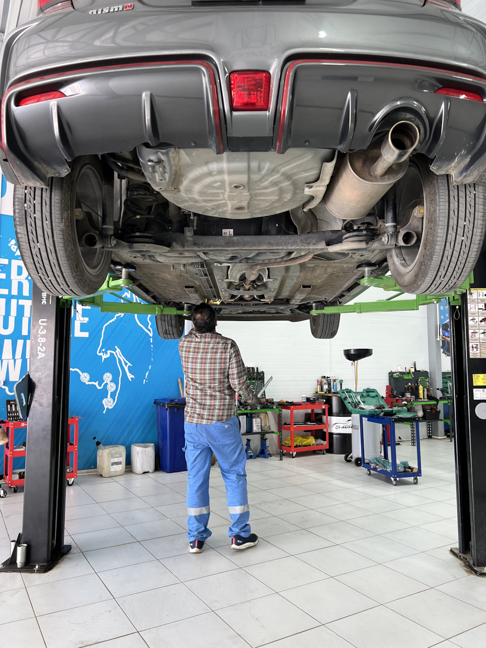 Залетел Гибрид сервис ON! — Nissan Note e-Power, 1,2 л, 2017 года ...