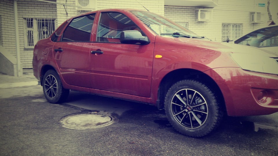 Переобулся — Lada Гранта, 1,6 л, 2013 года | шины | DRIVE2