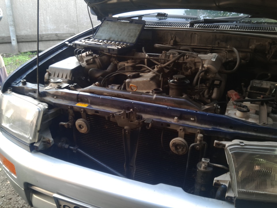 замена радиатора — Toyota Hilux Surf (3G), 2,7 л, 1998 года | своими ...
