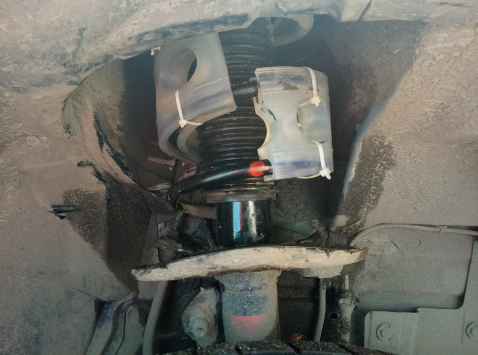 Установленный передний бафер — Nissan Sentra (B17)