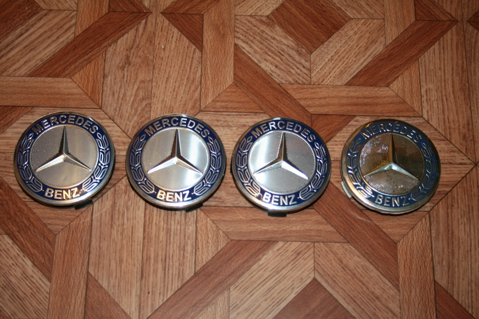 Декоративные колпачки на болты колес — Mercedes-Benz C-Class (W203), 1 ...