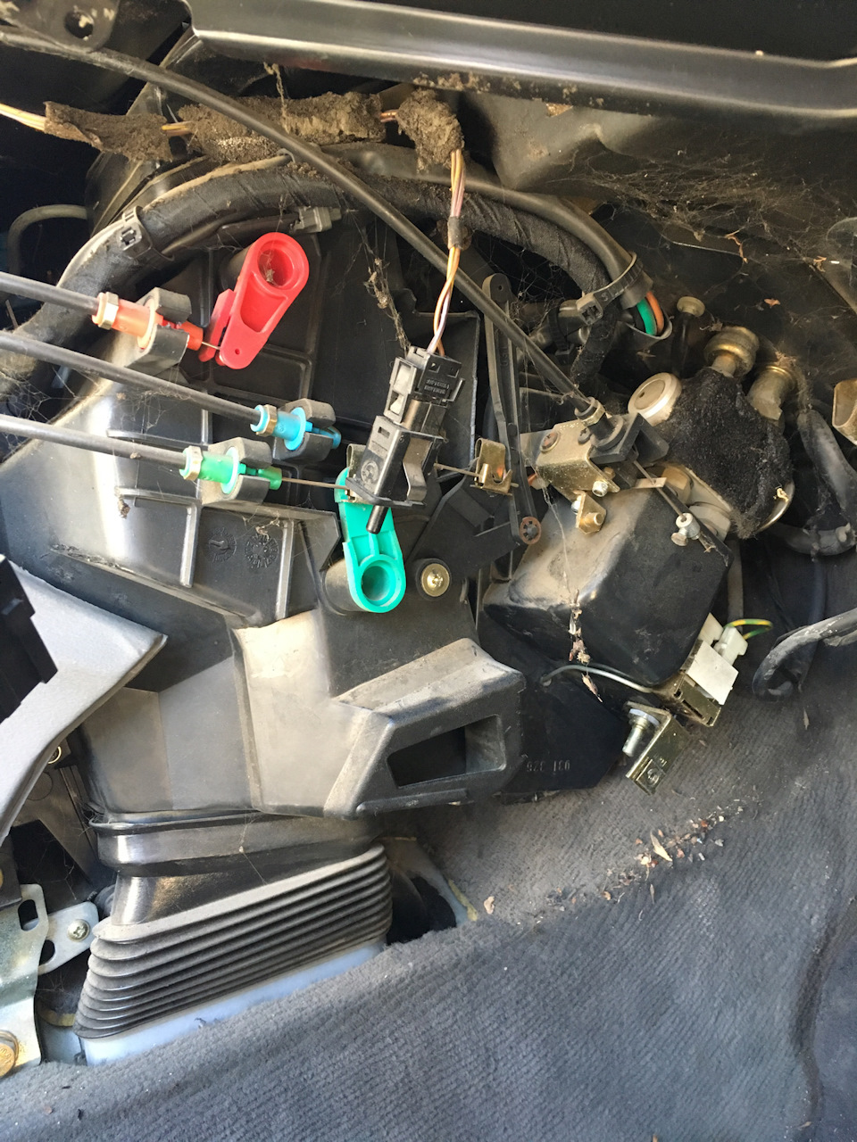 Фильтр салона - BMW 5 series (E34), 2,5 л, 1990 года своими руками DRIVE2