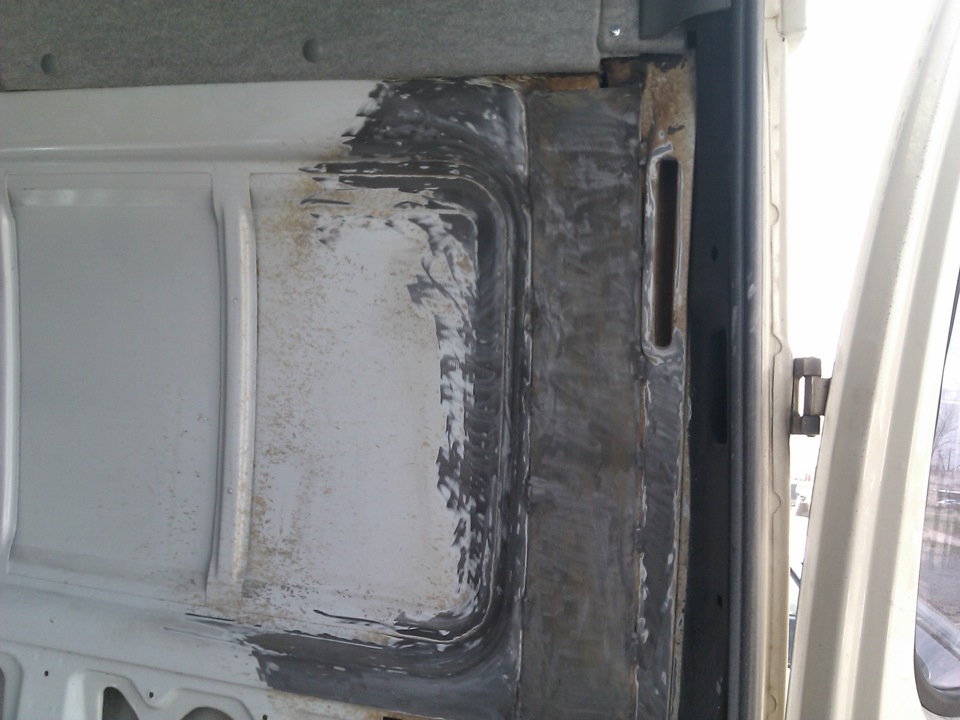 Удаление клея, грунтовка и покраска. — ГАЗ Газель, 2,5 л, 2007 года ...