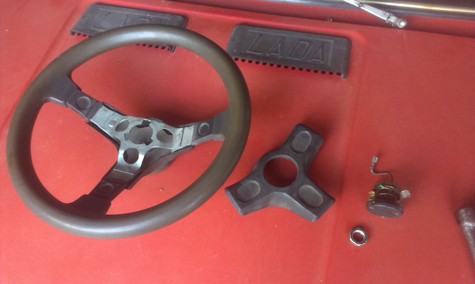 Чем покрасить руль?! — Lada 2103, 1,6 л, 1973 года | стайлинг | DRIVE2