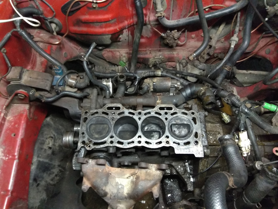 Износ свечной резьбы и подключение вакуумных трубок карбюратора ...