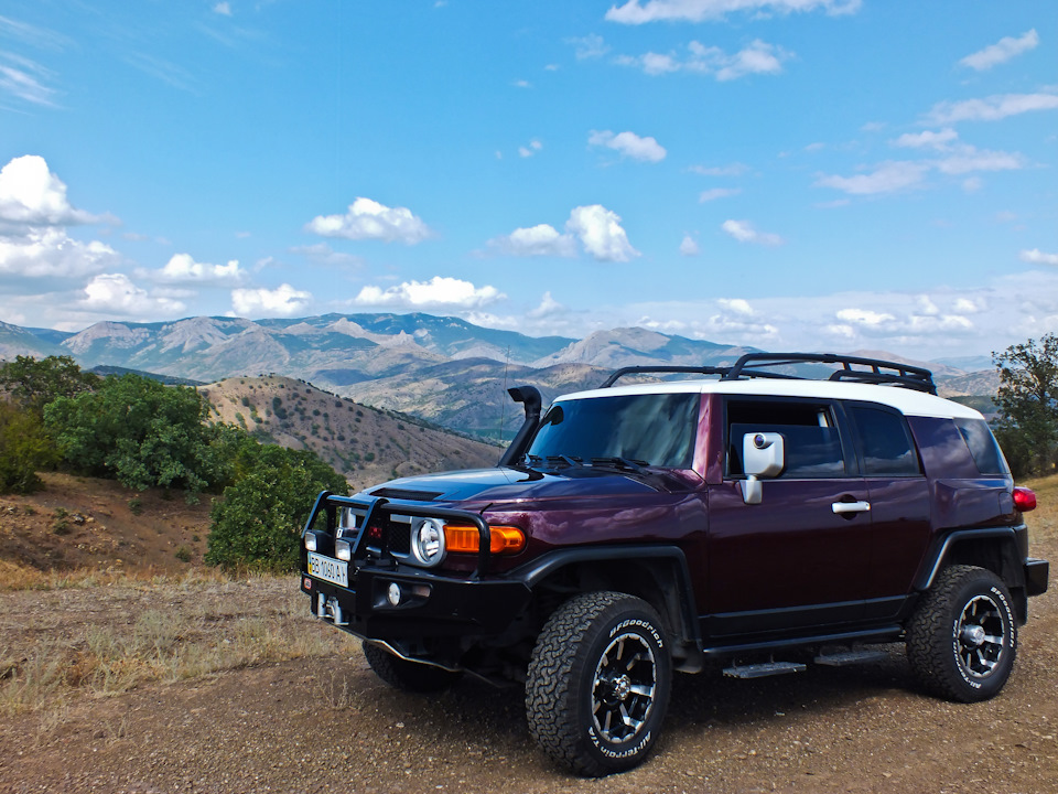 Тойота FJ Cruiser 2016