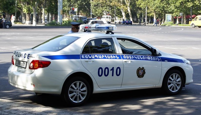 Гаи бор. Volkswagen Bora ДПС. Армянские полицейские машины. Полицейские машины в Армении. Армянская полиция автомобиль.