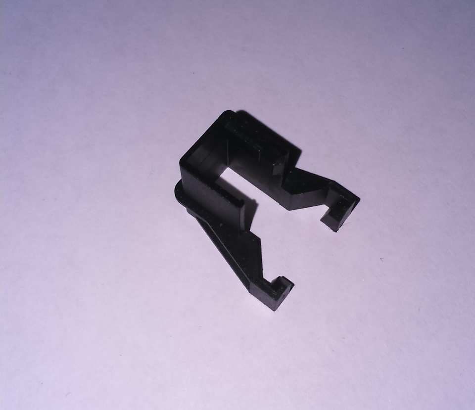 Замена лампочки подсветки прикуривателя — Volkswagen Passat Variant (B6 ...