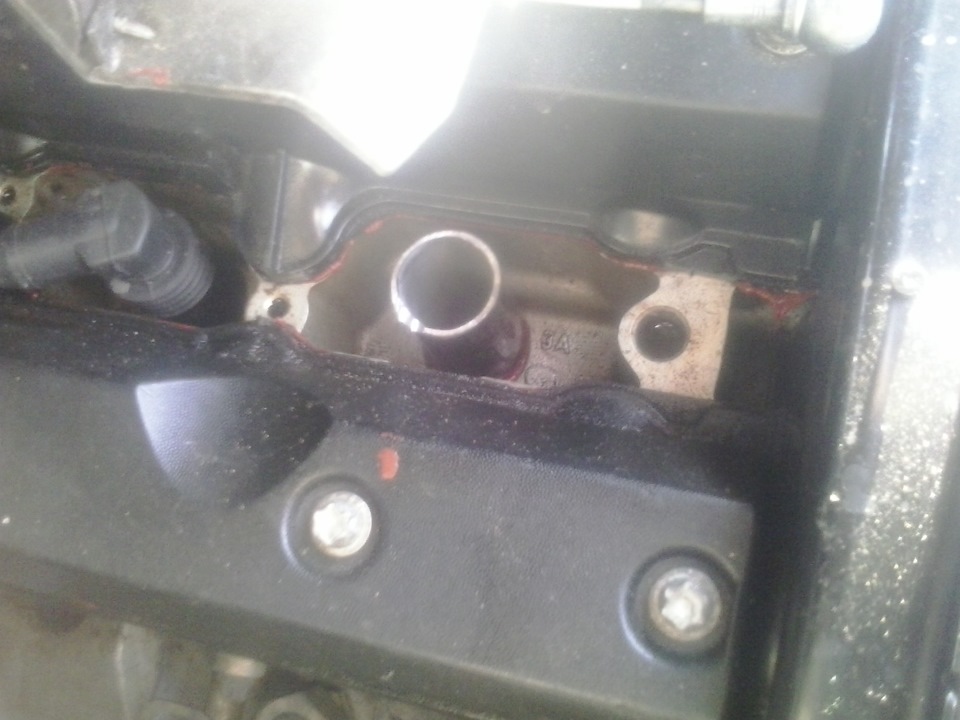 сегодня поставил трубки в свечные колодцы — Opel Omega B, 2,5 л, 1994 ...