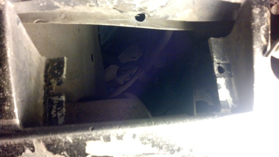 Наконец то внедрил ПТФ от восьмерки)) — Lada 21111, 1,5 л, 1999 года ...