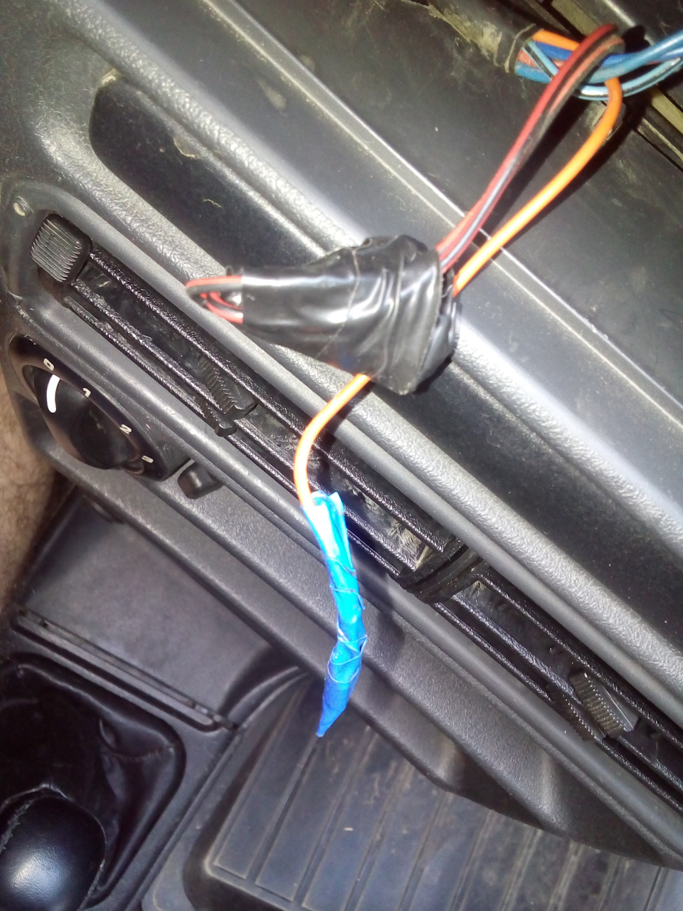 Подключение удобной кнопки аварийки — Lada 2115, 1,5 л, 2004 года ...