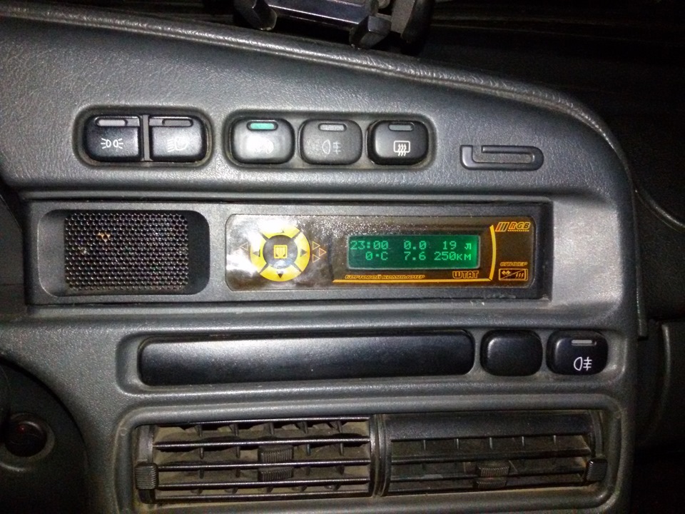 Штатный компьютер на ваз 2115. Компьютер ваз 2115 инжектор. Бортовой компьютер на ваз 2115. Бортовой компьютер штат ваз 2115. Бортовой компьютер на ваз 2115.