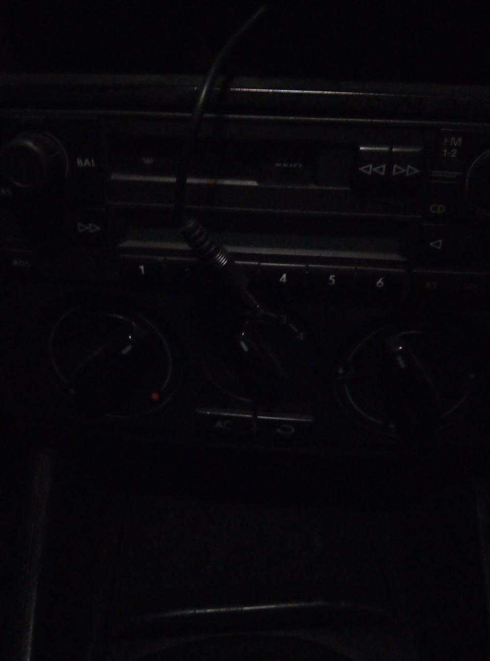 Aux вместо кассеты VW Betta — Volkswagen Golf Variant (Mk4), 1,4 л ...