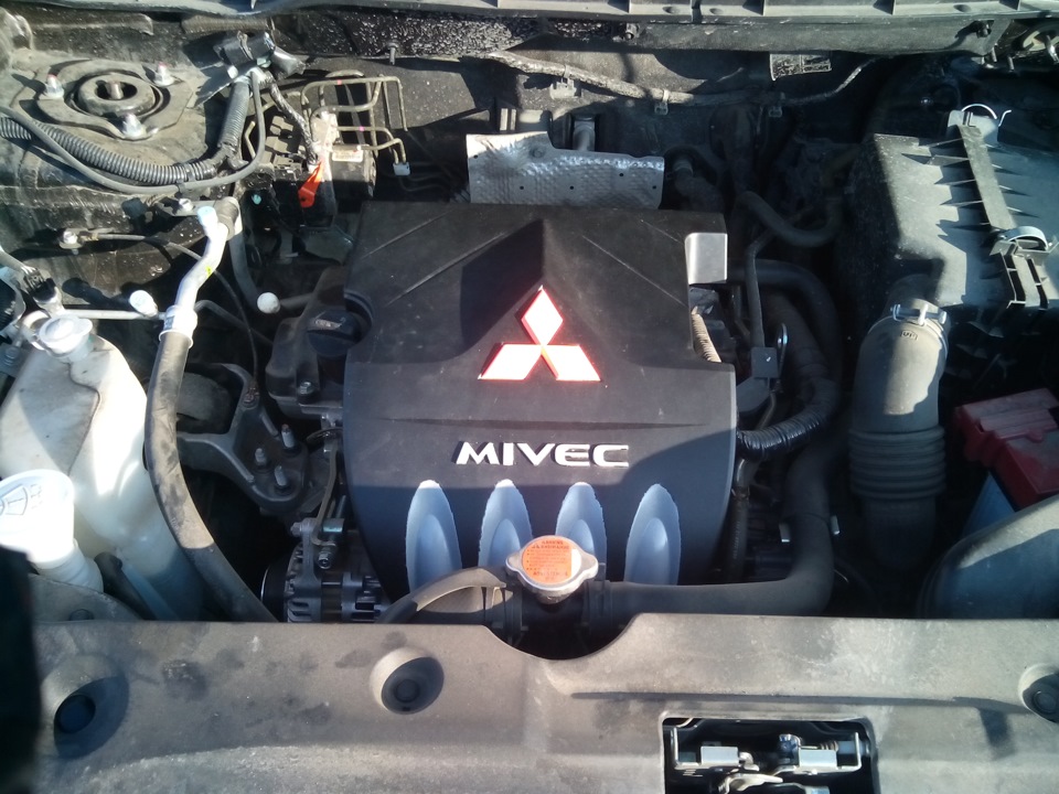 Где находится номер двигателя на митсубиси асх Покраска подкапотки - Mitsubishi ASX, 1,6 л, 2013 года просто так DRIVE2