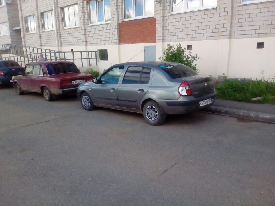 Очень нравится как выглядит) — Renault Symbol. Запчасти на фото: A0000782049