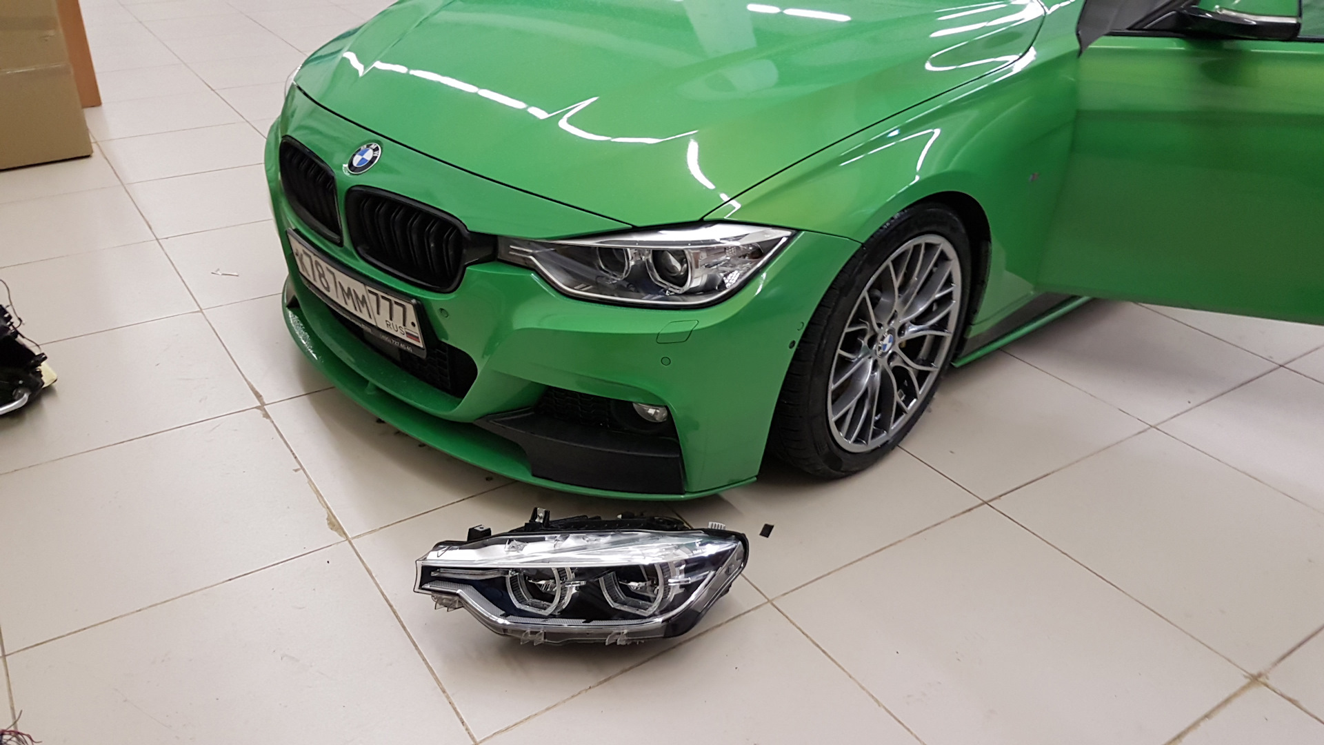 BMW f30 Green