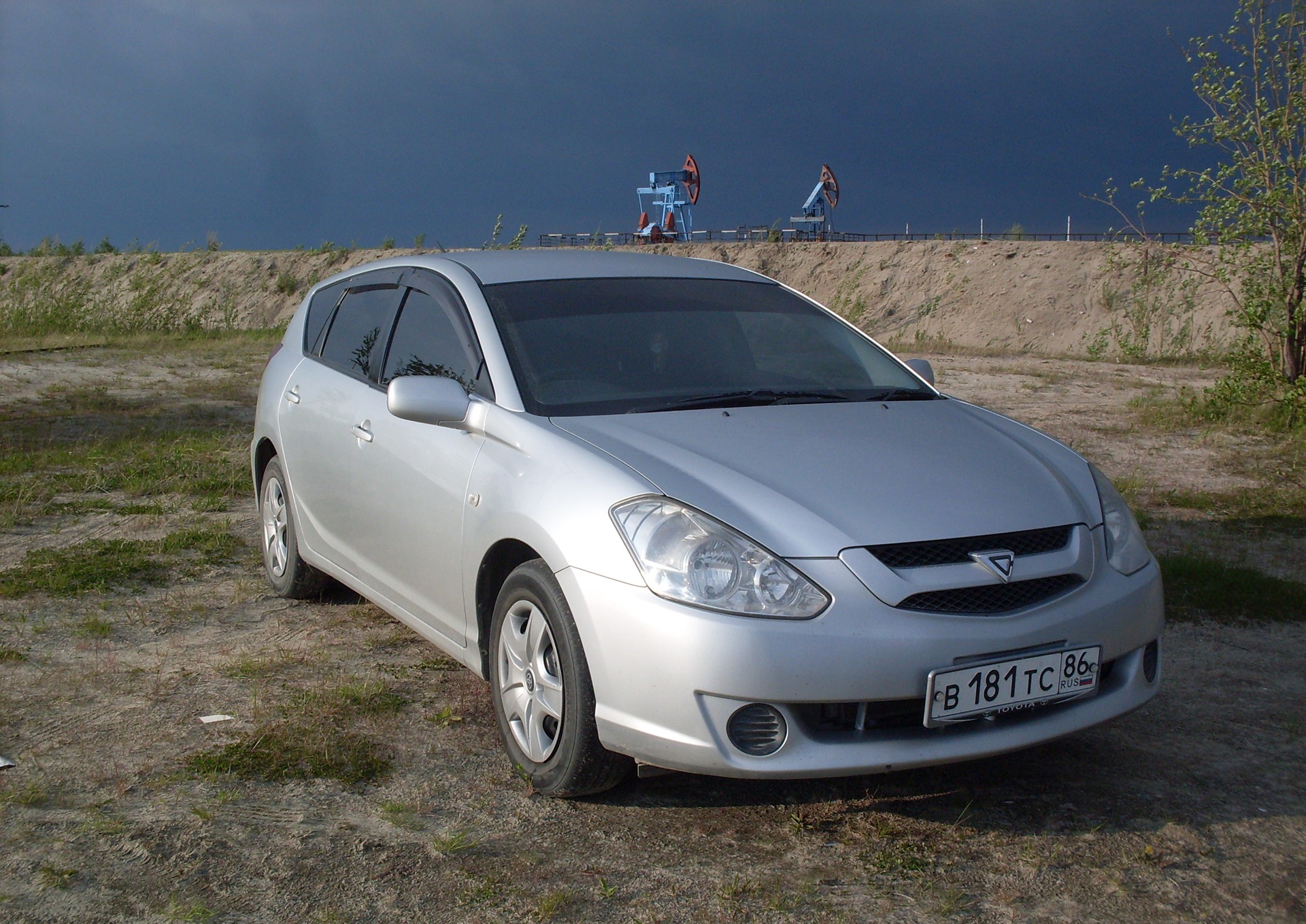   Toyota Caldina 18 2003 