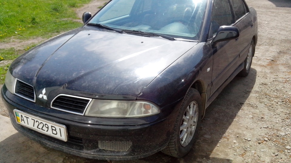 Mitsubishi Carisma Економка