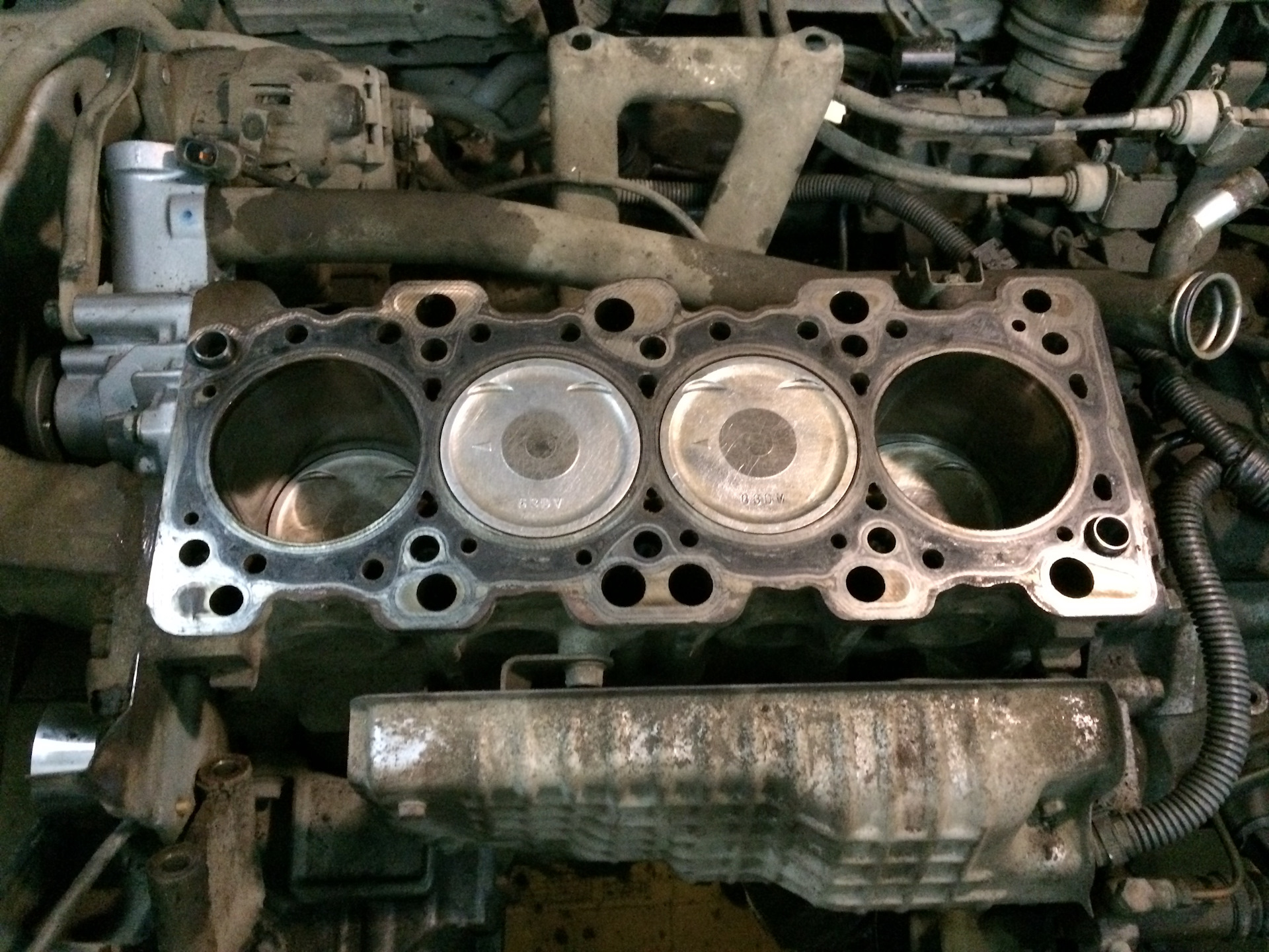 Капитальный ремонт двигателя лансер. 4g63 Mitsubishi Outlander 1 поршень. 4g63 Lancer 9. Lancer 9 2.0 двигатель. 4g63 Lancer 9 2.0.