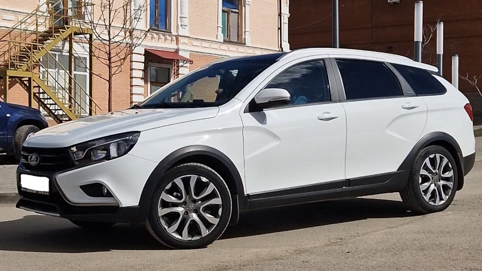 Резинки стеклоочистителей — Lada Vesta SW Cross (1G), 1,6 л, 2021 года ...
