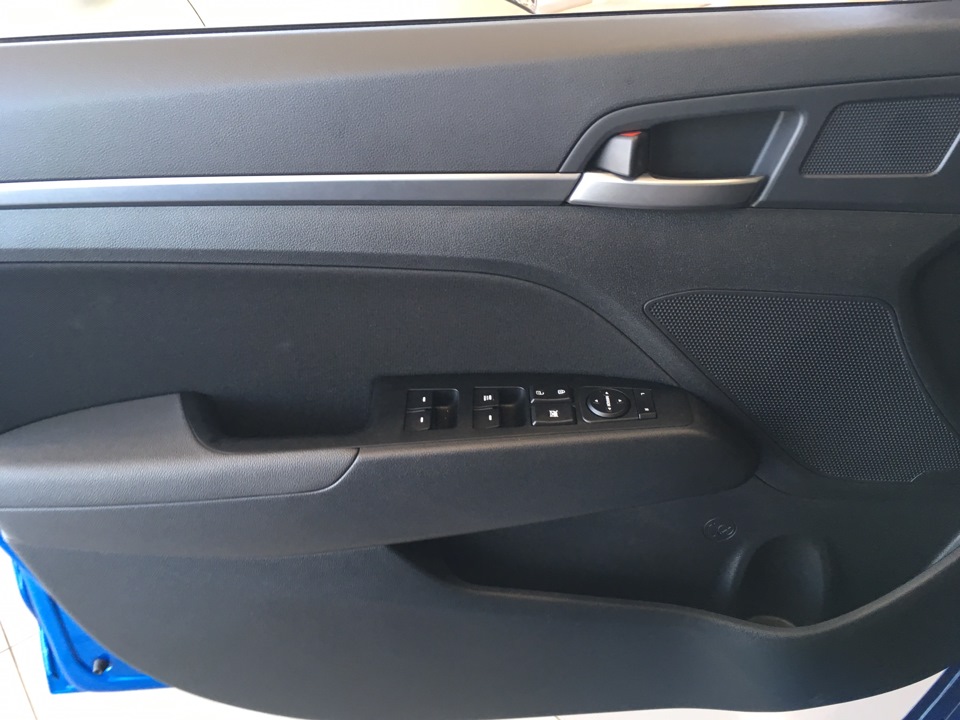 Фото в бортжурнале Hyundai Elantra (5G)