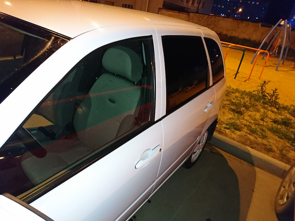 Photo from the logbook Lada Kalina wagon (1G)