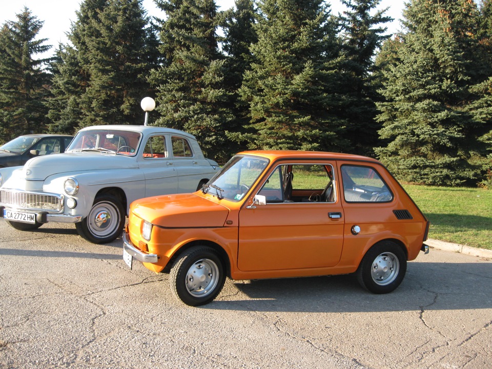 Польские автомобили. Фиат 126п. Польша машины. Польские авто. Маленький польский автомобиль.