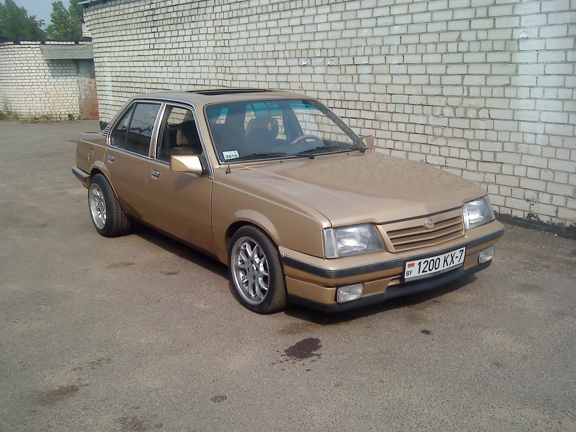 Opel Ascona gt Sport салон