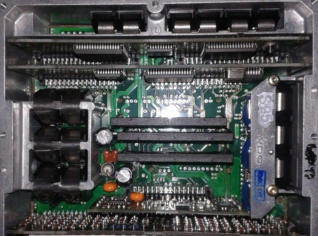 надсвечник. свечной наконечник корандо. 111 104. 243. 109 elring.