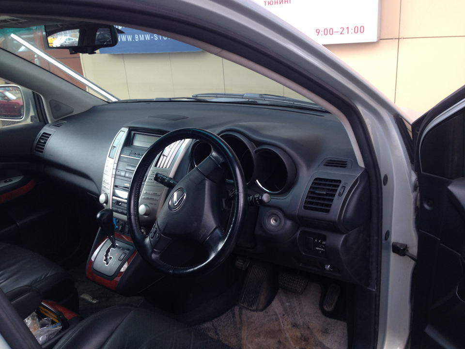 Установка (дооснащение) электрической рулевой колонки Lexus RX300 ...