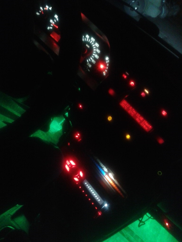 решил поменять подсветку приборной панели) — Lada 2114, 1,5 л, 2004 ...