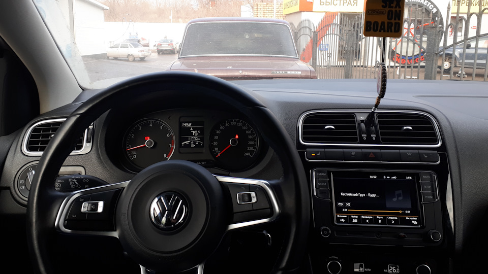 volkswagen polo турбо