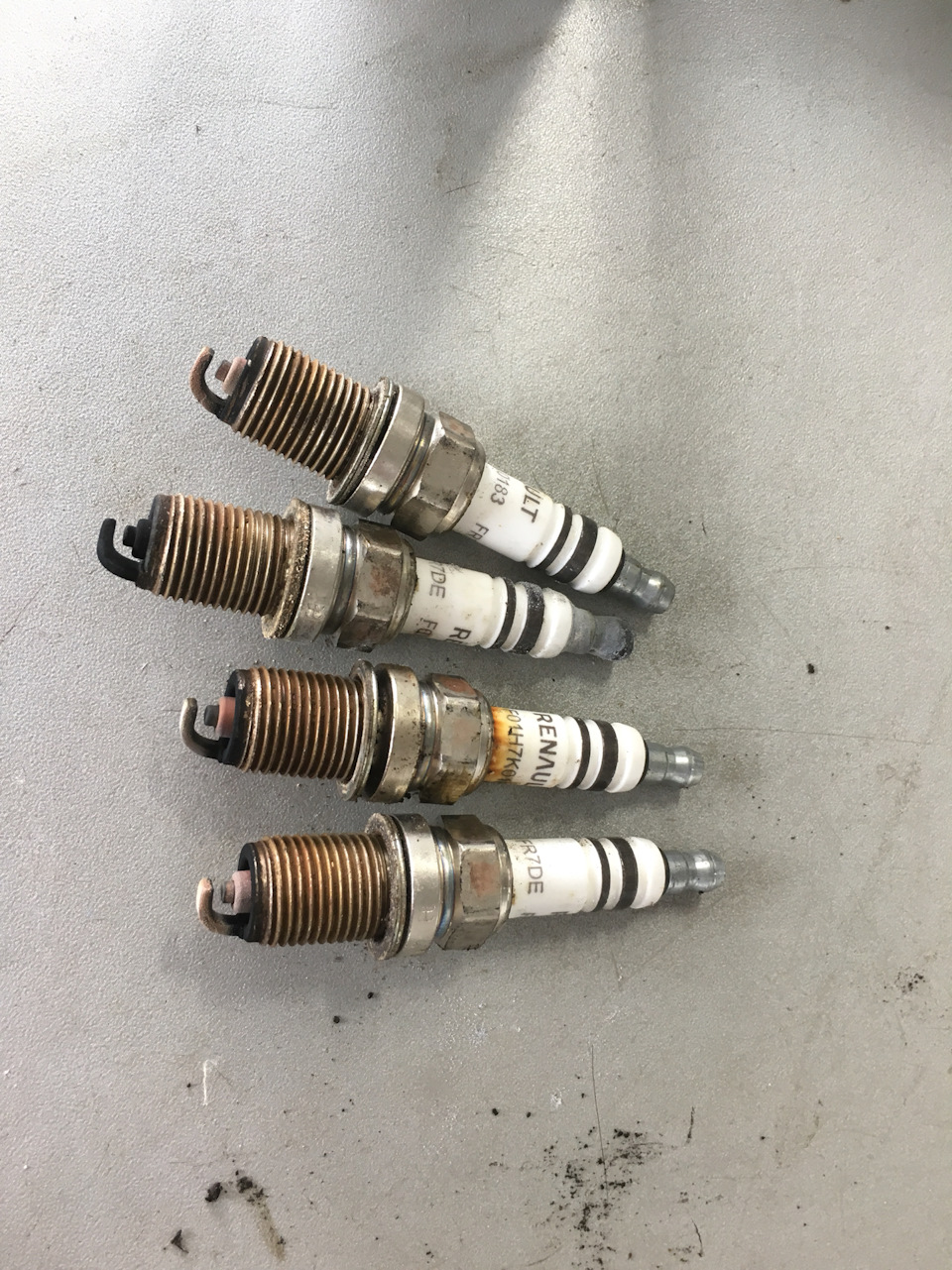 FR7DE Свеча зажигания BOSCH | Запчасти на DRIVE2