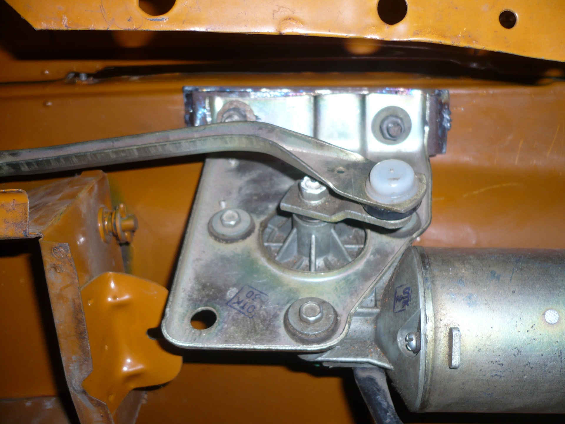 Мотор стеклоочистителя уаз 469 верхнего расположения