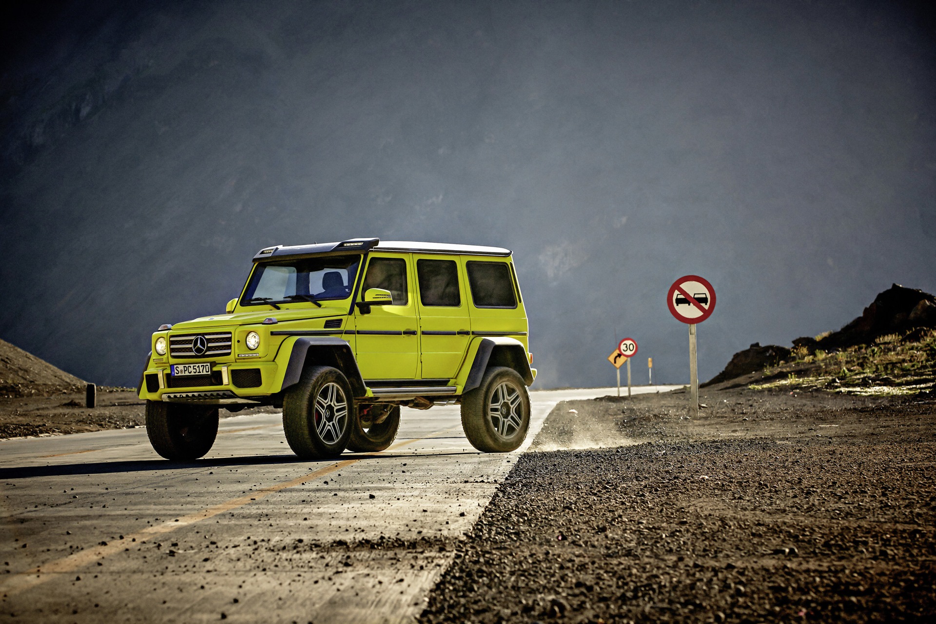 Mercedes Benz g63 4x4