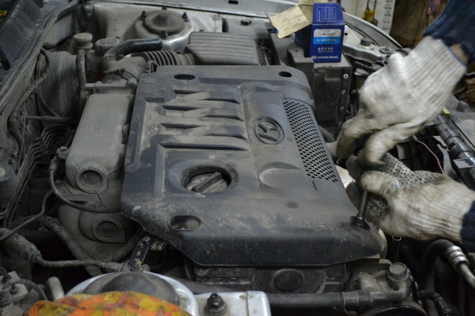 Замена ремня ГРМ и замена масла в гидроусилителе ч 2 — Hyundai Sonata ...