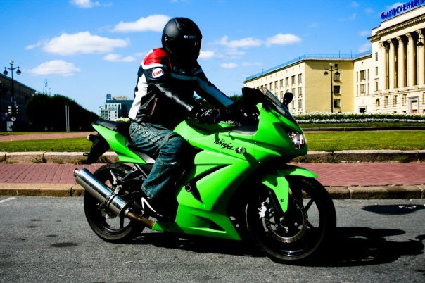 Р кава. Кавасаки ниндзя 250 р с водителем. CBR 600 или каву zx6r. Кава 250 мотоцикл. Турция и кава мото Таня.