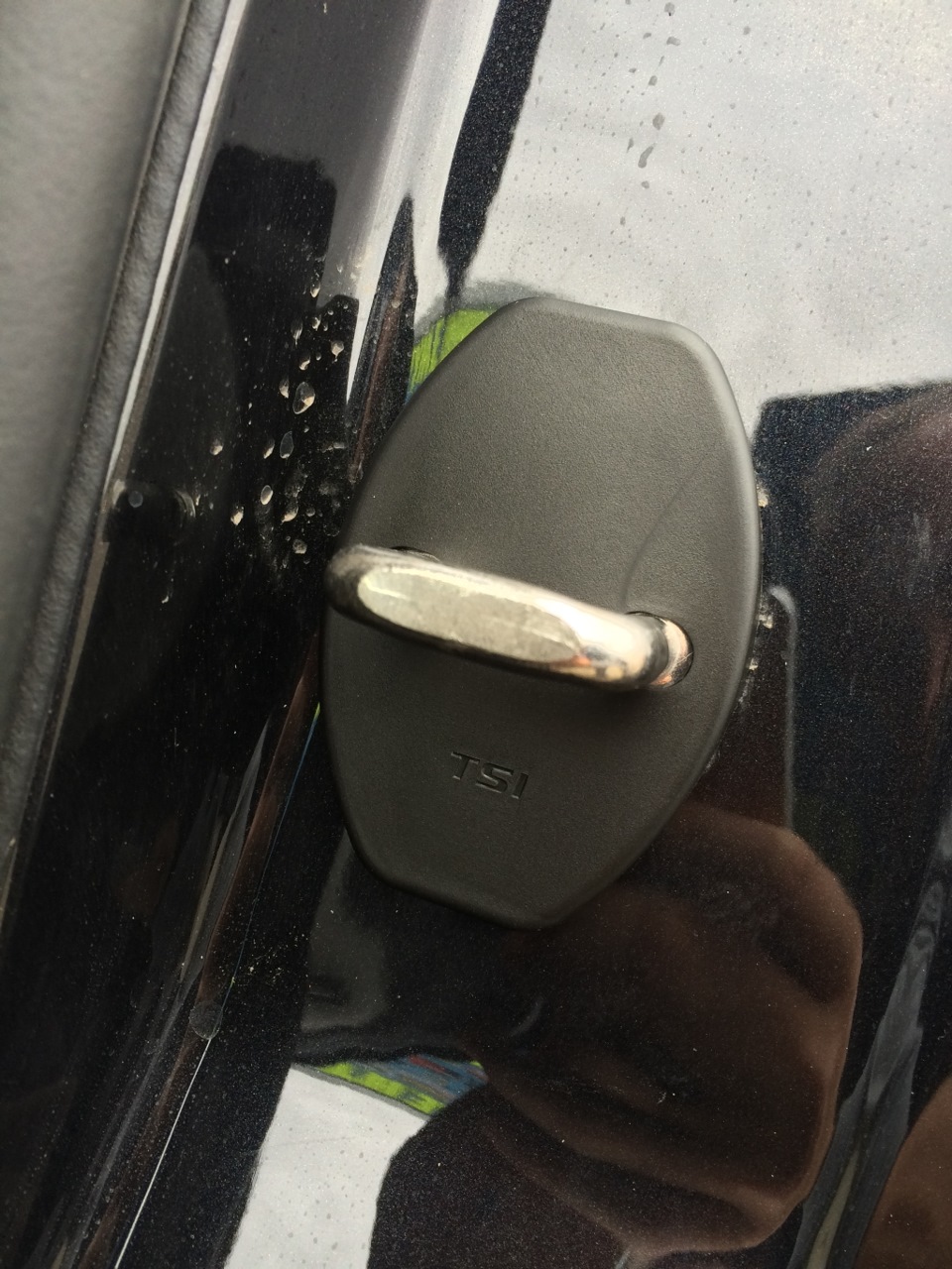 Накладки на дверные замки и замок зажигания — Skoda Superb Mk2, 1,8 л ...