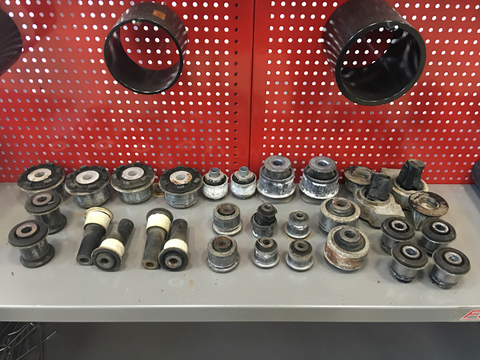 Выпрессованые сайлентблоки — Peugeot 407 Coupe