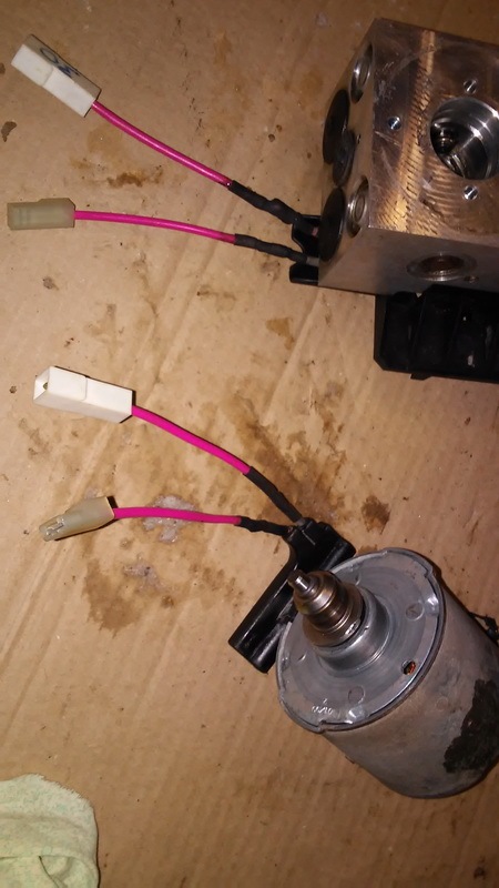 Фото в бортжурнале Audi A8 (D2)